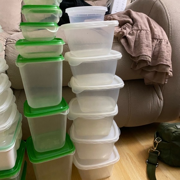 ⭐️Tupperware!⭐️ - Picture 7 of 8